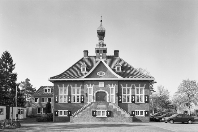 photo of the former townhall of Maarn, Utrecht